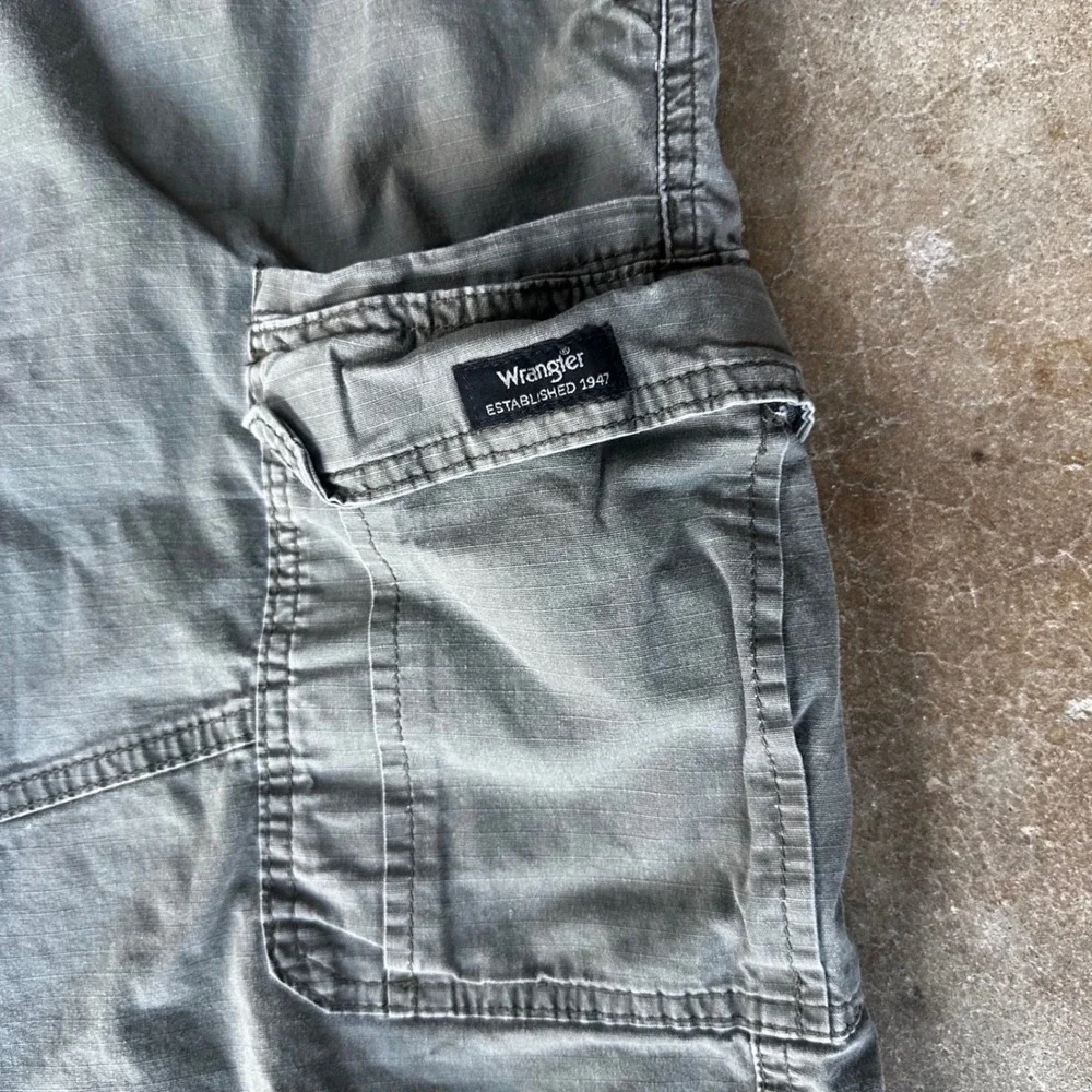 Wrangler Cargo Shorts Mens 40 Green Relaxed Fit Ripstop Utility Workwear